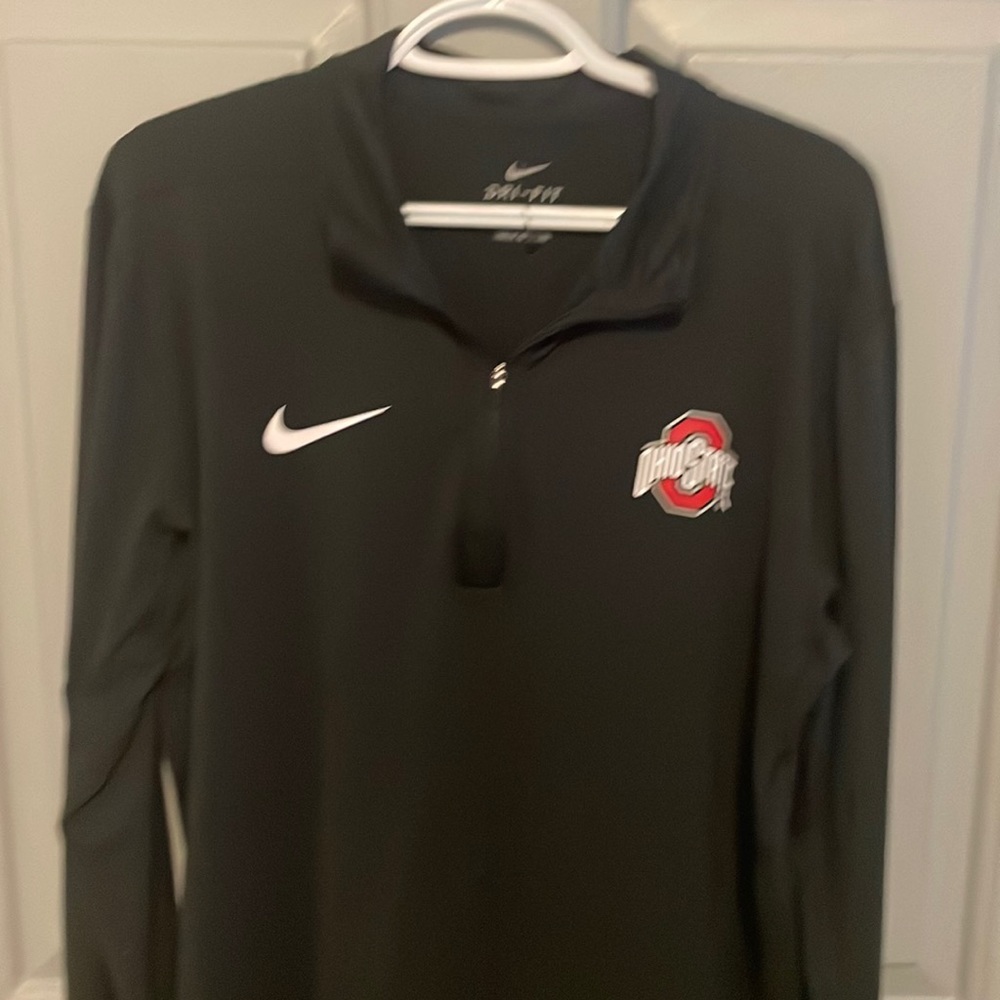 Nike dri fit pullover